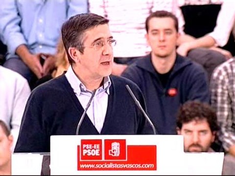Patxi López condena el ataque a la casa del pueblo del PSE de Elorrio (Vizcaya)