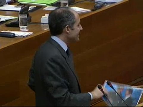 Camps defiende la "transparencia" de su Gobierno