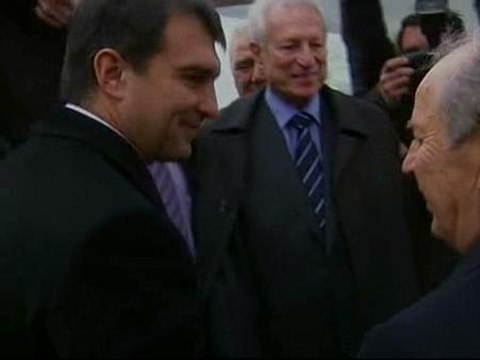 Saludo frío entre Nuñez y Laporta en el adiós a Pablo Porta