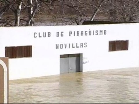 Aragón, en vilo por la crecida del Ebro