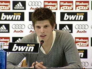 Huntelaar está "tranquilo" sobre su presencia en la 'Champions'