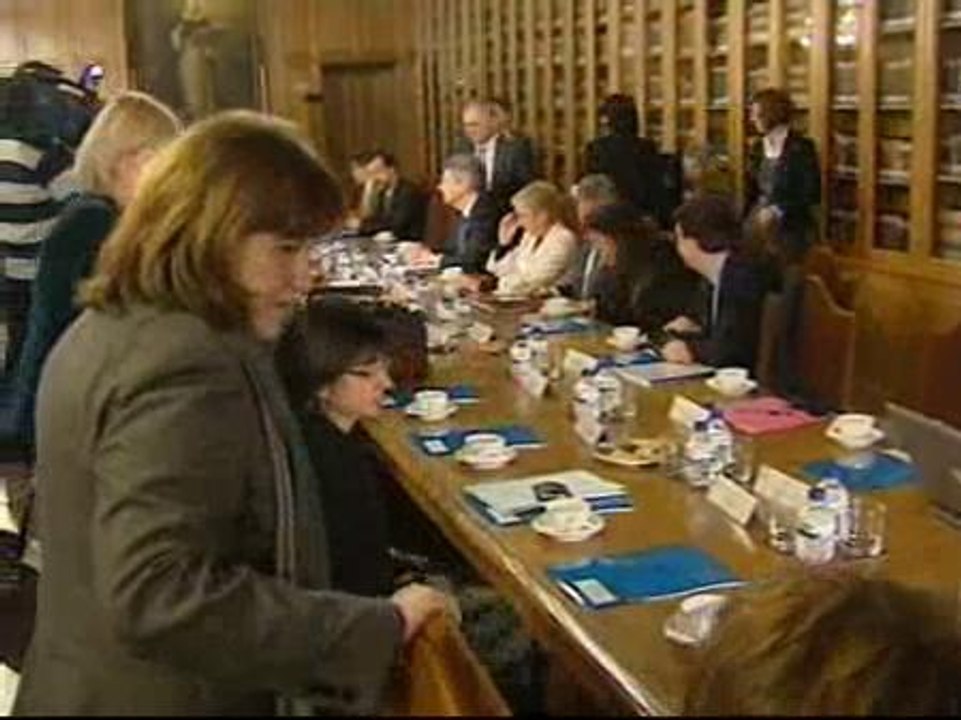Los jueces deciden hoy si se suman a la huelga