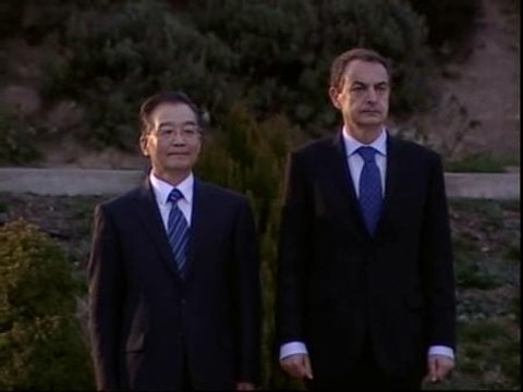 Zapatero recibe en Moncloa al primer ministro chino