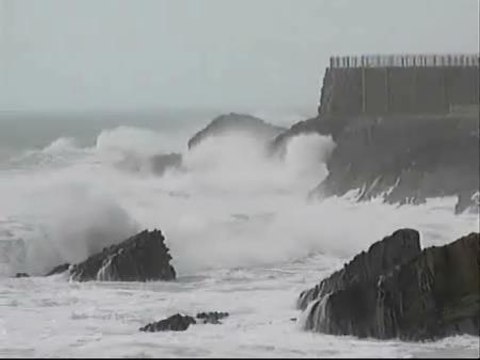 Vientos de 150 kilómetros por hora azotan la costa del norte español