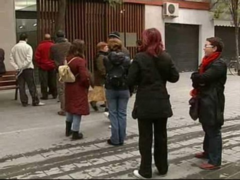 El paro roza el 14% según la EPA