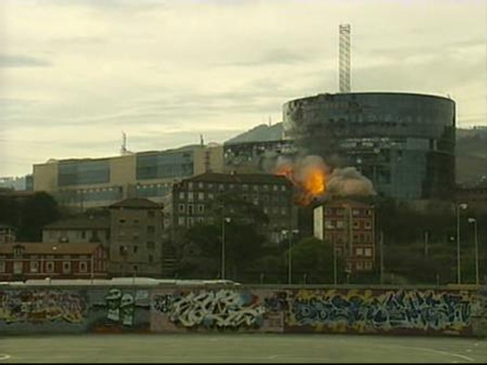 ETA cargó la furgoneta-bomba con 100 kilos de explosivo