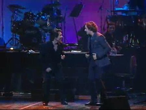 Detenidas cuatro personas por extorsionar a Bisbal