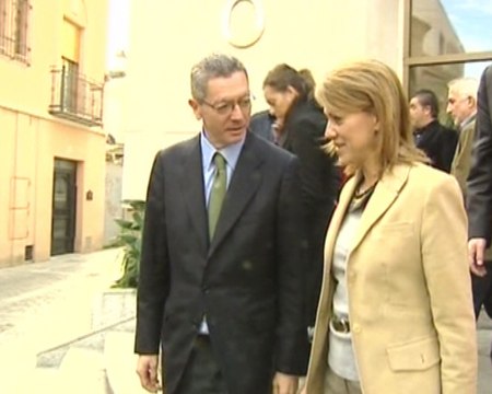 Defensores y detractores de la refinanciación