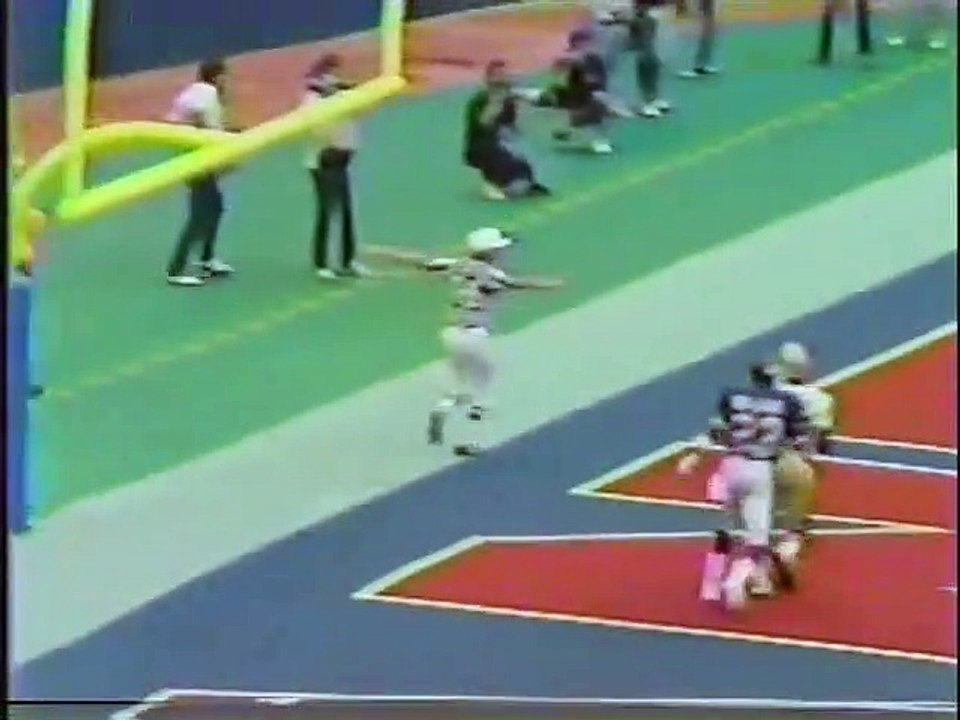 Collins tips away pass to save TD