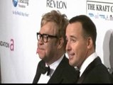 Eltohn John y su marido David Furnish, padres de un hijo