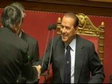 Berlusconi busca sobrevivir a la moción de censura de este martes