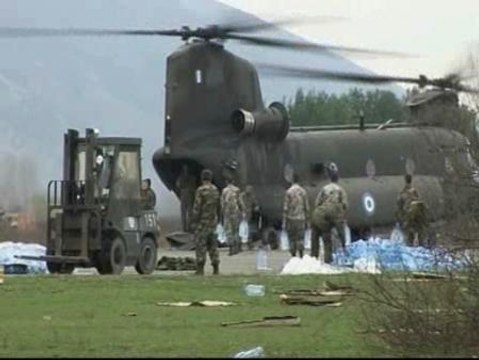 Comienza a llegar la ayuda a Albania