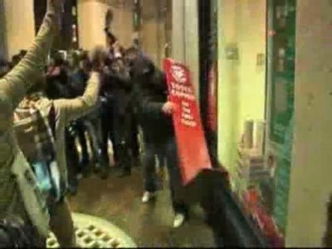Estudiantes ingleses protestan contra el coste de la matriculación universitaria