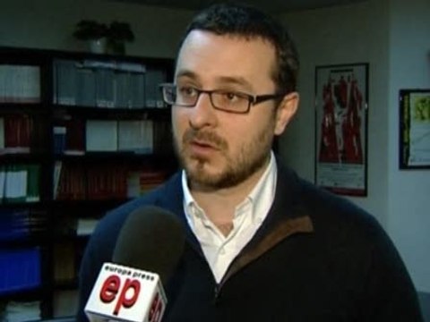 Padre que empuja a madre puede tener custodia