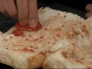 El 'pa amb tomaquet', en los hoteles catalanes por decreto