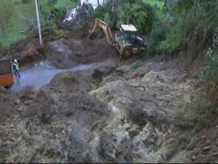 Una casa sepultada en La Coruña a causa de las intensas lluvias