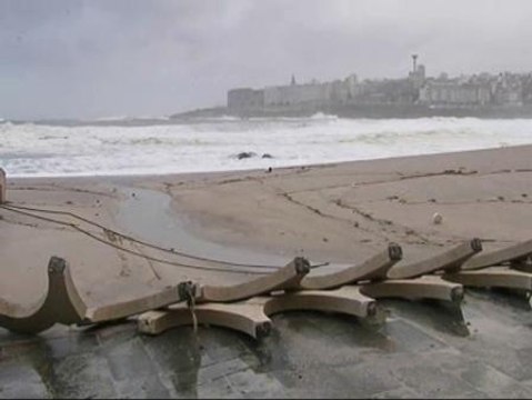 Múltiples destrozos por el temporal en A Coruña