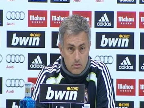 Mourinho: Si el Bernabéu quiere, ganamos