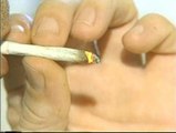 Los defensores de la legalización del cannabis defienden que se quitaría poder a los narcos