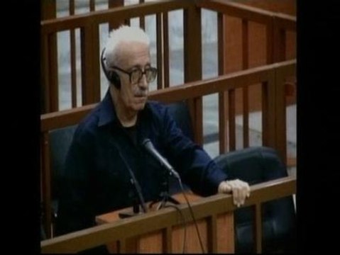 Condenado a morir en la horca la mano derecha de Sadam Huseín