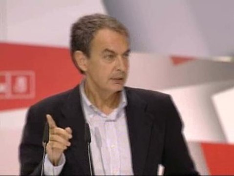 Zapatero acusa a Rajoy de no mojarse en nada