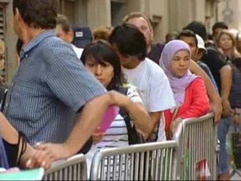 Los inmigrantes en paro podrían permanecer en España si sus parejas trabajan