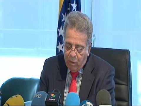 El embajador venezolano insinúa coacciones a los etarras