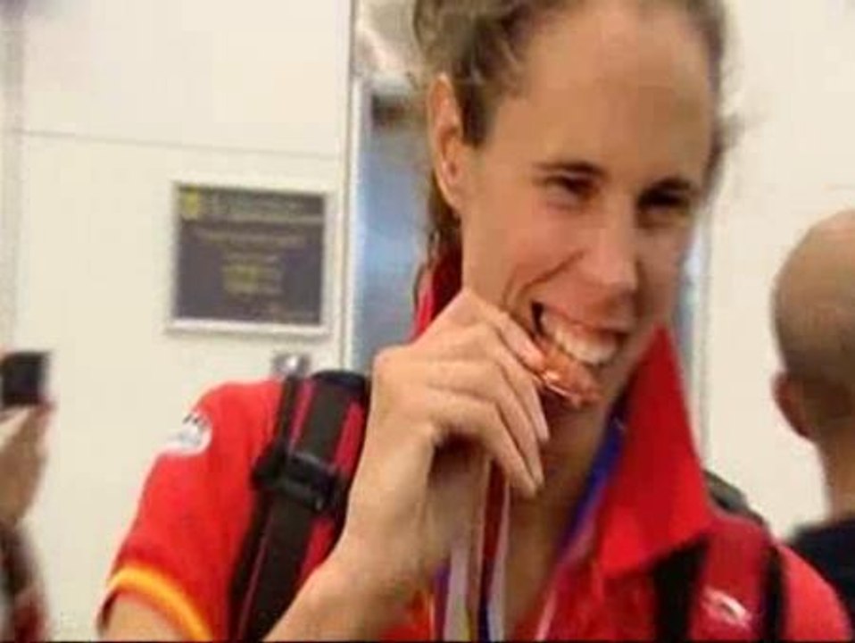 Las heroínas del Basket llegan a casa