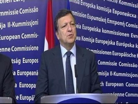 Barroso asegura que la expulsión de gitanos es discriminación