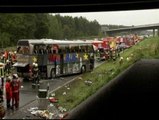 Doce muertos y decenas de heridos en un accidente de autobús en Alemania