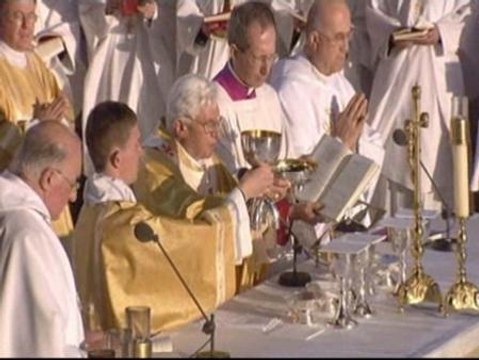El Papa oficia una misa multitudinaria en Glasgow