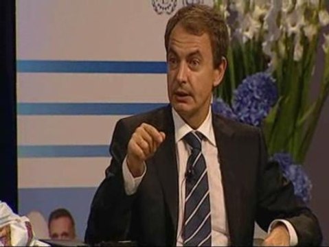 Zapatero insiste en la reforma de las pensiones: Hay que actuar