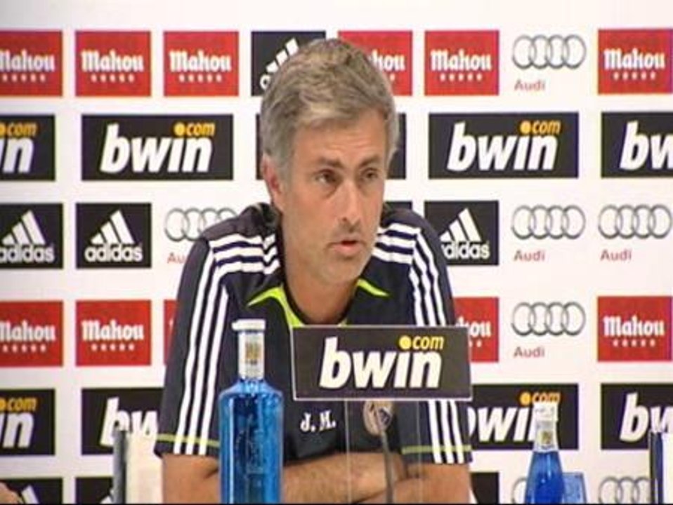 Mourinho: "Si no estoy en el Madrid, voy mañana a entrenar a Portugal y gratis"