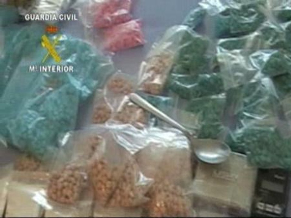La Guardia Civil desmantela una red de tráfico de drogas en Ibiza