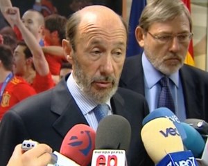 El PP ya ha empezado a poner palos a los PGE