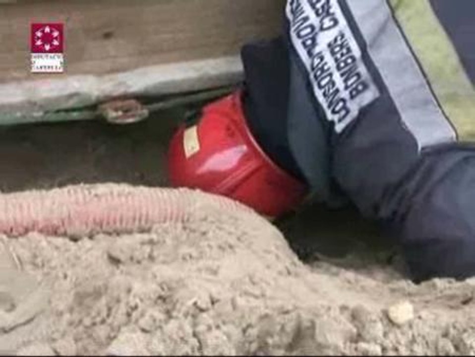 Muere un hombre aplastado por una caseta de la Cruz Roja