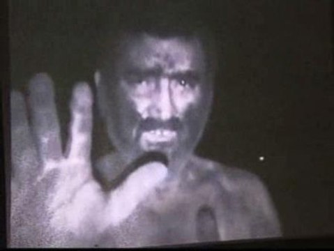 Los mineros atrapados en Chile comienzan su nueva vida bajo tierra