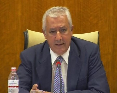 Arenas defiende la fiesta de los toros