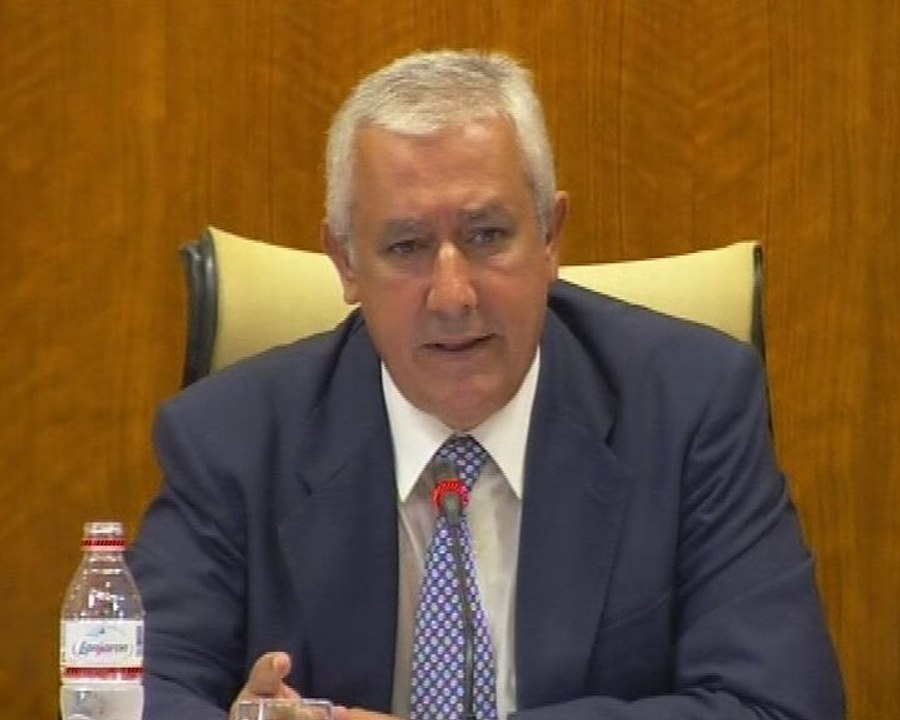 Arenas defiende la fiesta de los toros