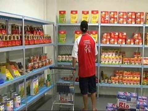 Los economatos, una salvación para muchas familias sin recursos