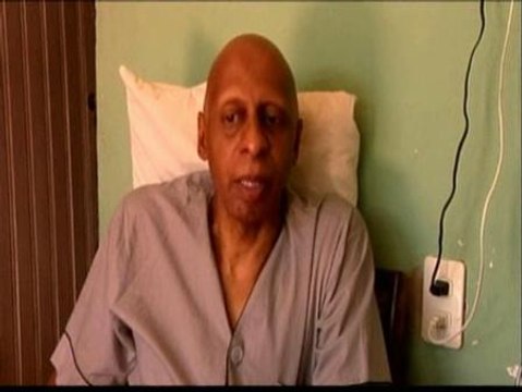 El disidente cubano Fariñas regresa a casa