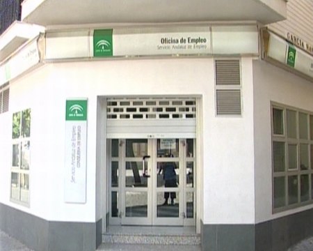 El número de parados en Andalucía desciende