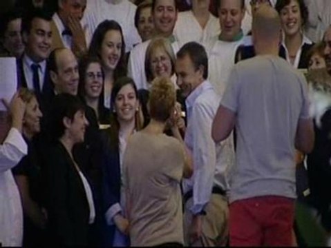 Cumpleaños feliz para Zapatero rodeado de los suyos en León