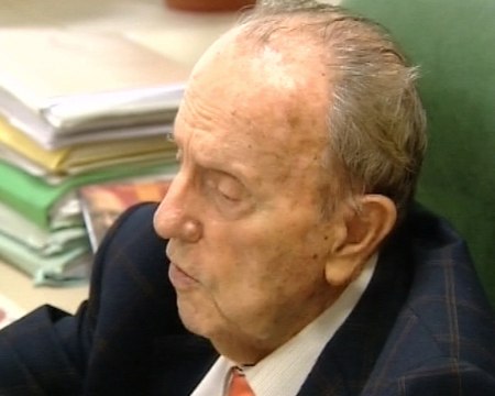 Fraga defiende al PP ante casos de corrupción