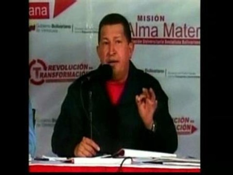 Chávez amenaza con romper relaciones con Colombia