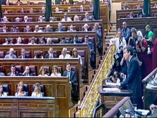 Zapatero no hace ningún anuncio económico en su discurso