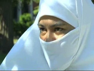 La musulmana que denunció a un médico por obligarle a quitarse el velo se niega a descubrirse también ante la juez