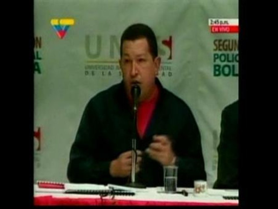 Hugo Chávez asumirá el 45,8% de las acciones de...