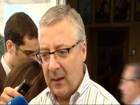 Blanco pide a la Fiscalía que investigue las bajas de los controladores