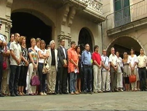 Minuto de silencio en Gerona por la última víctima de violencia de género